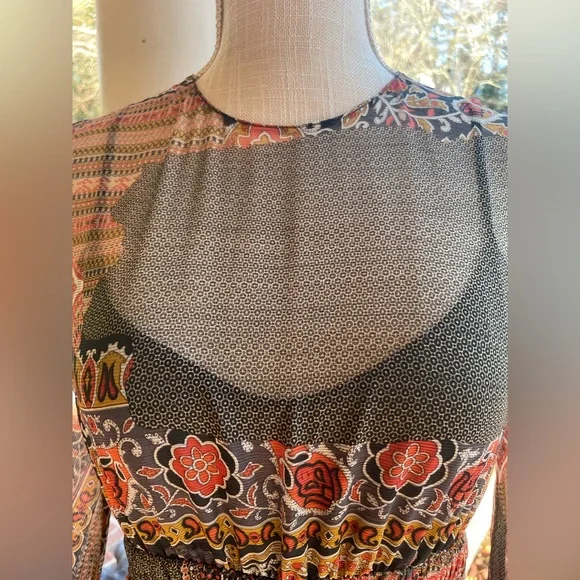 NWT Oriental Paisley Print Chiffon Midi Long Sleeve Dress. Size Small. - Picture 7 of 15